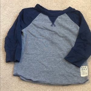 Gap kids t shirt